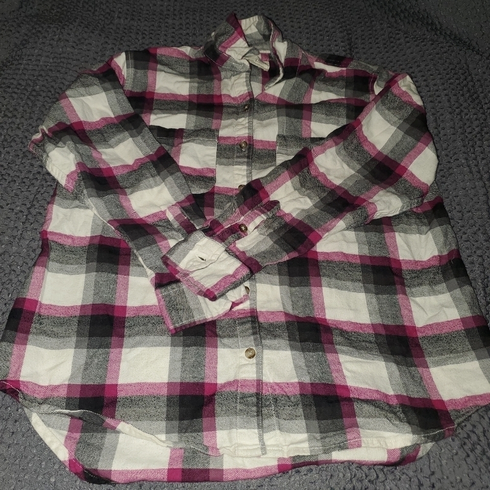 UNIVERSAL threads flannel